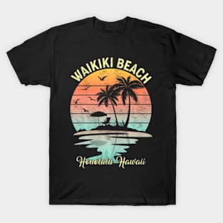 Family Vacation Retro  Honolulu Hawaii Waikiki Beach T-Shirt